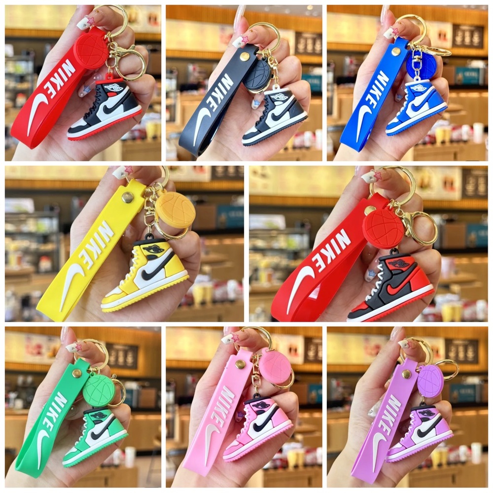 Mini shoes keychain